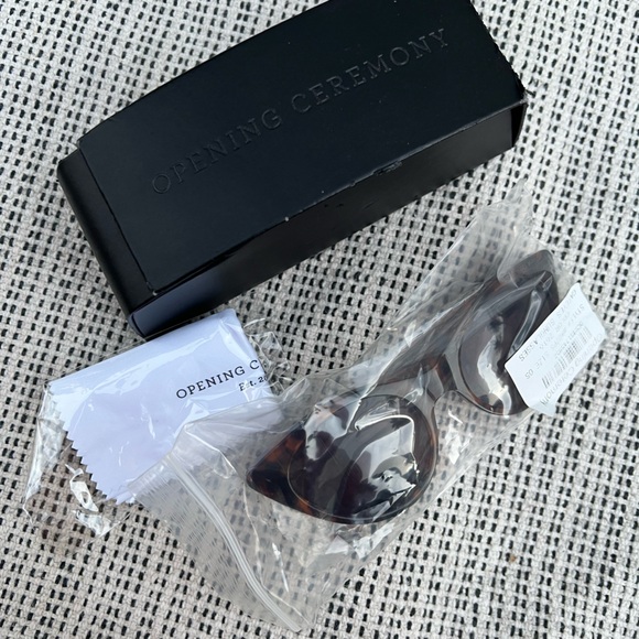 Opening Ceremony Cateyes Tortoise Shell Sunglasses WA02PS - Picture 11 of 13